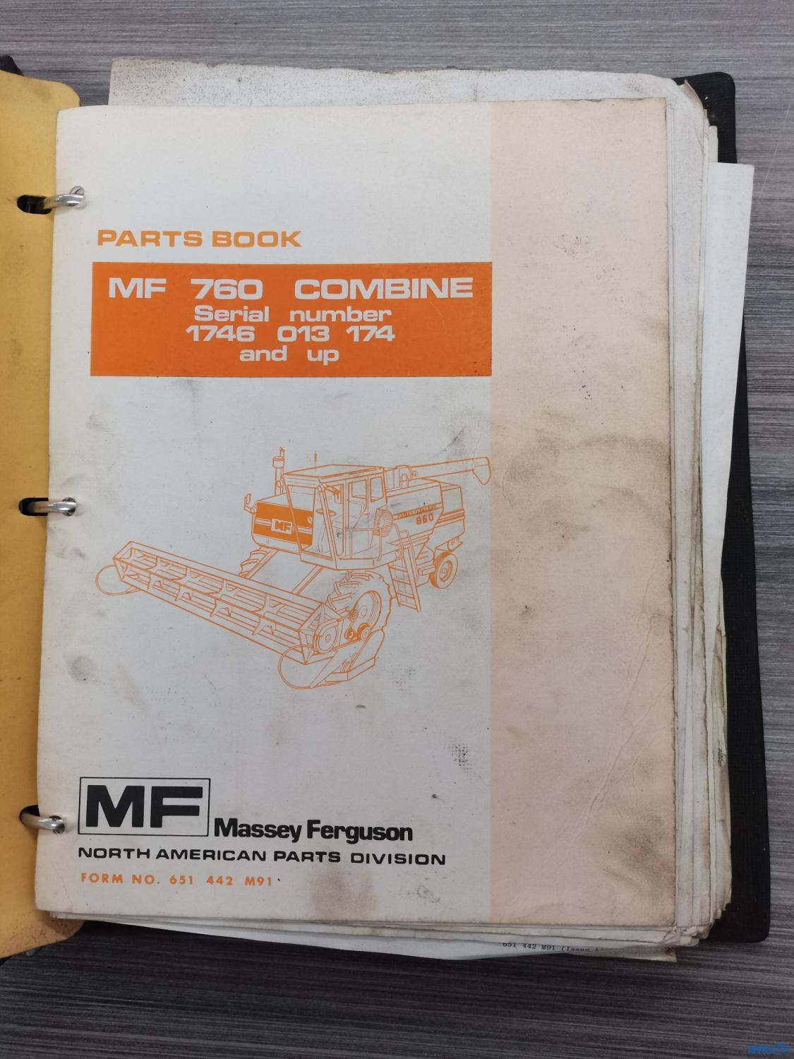 Catalogue de pièces détachées pour moissonneuse Massey-Ferguson 760